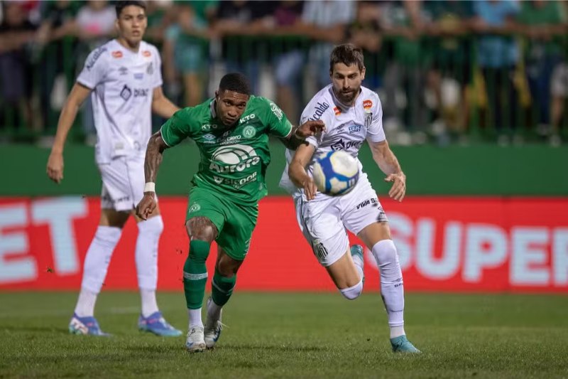Santos đủ sức đánh bại Chapecoense