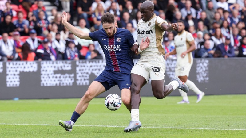 Lens khó gây bất ngờ cho PSG